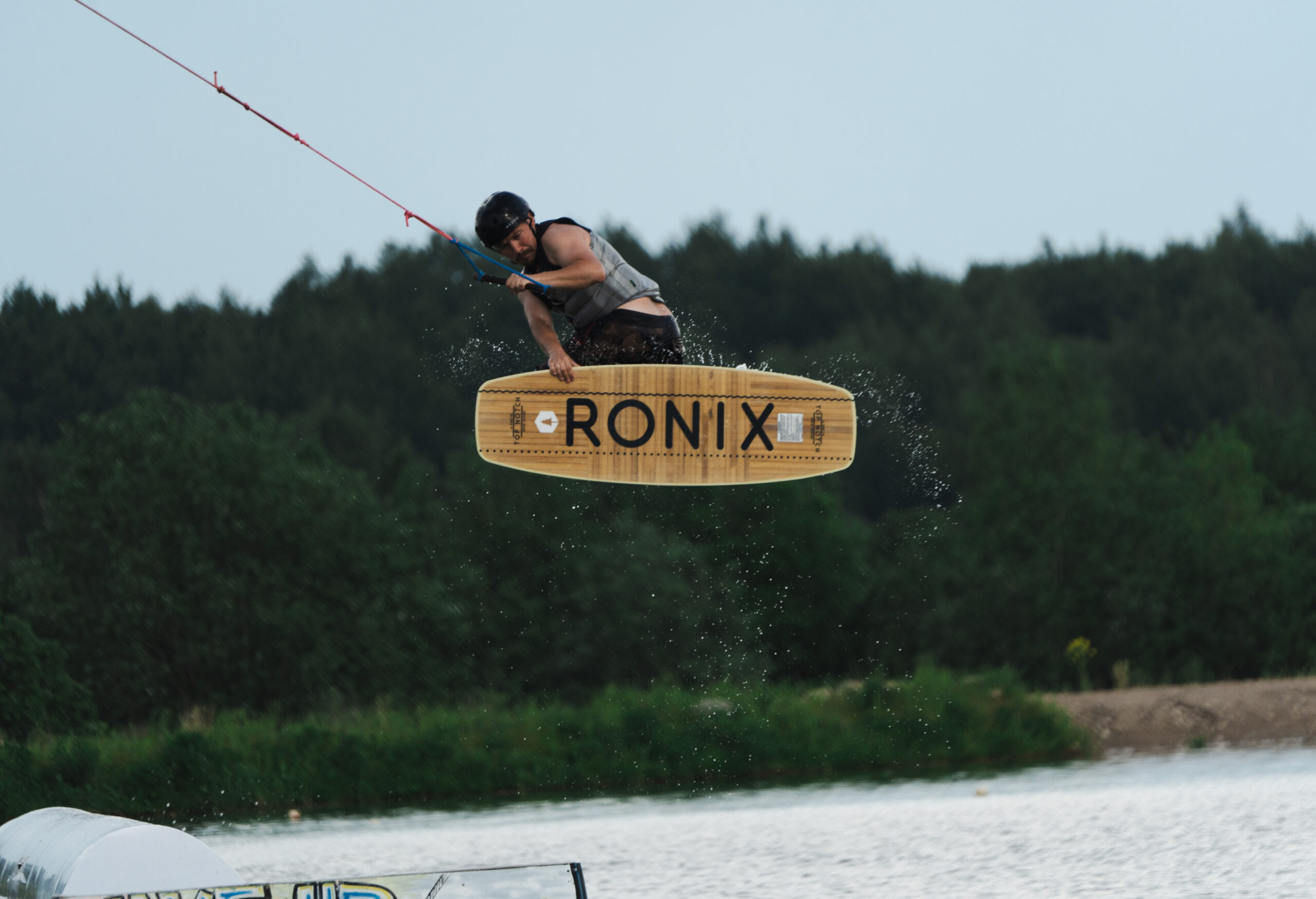 покататься на вейкборде в Dawinchi wake park